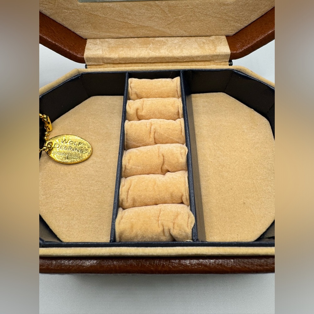 Wolf Designs Leather Jewelry Box